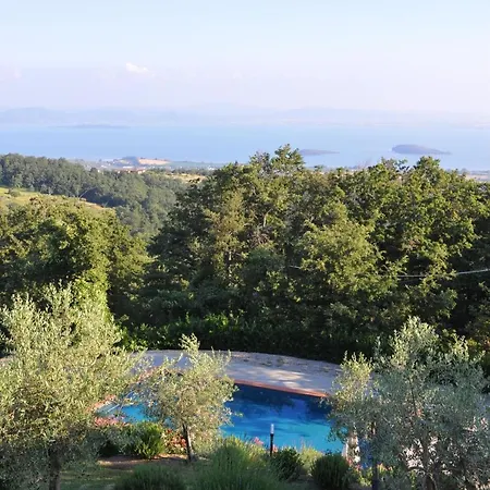 Lisciano Niccone Sleeps 10 Pool Wifi Corgna