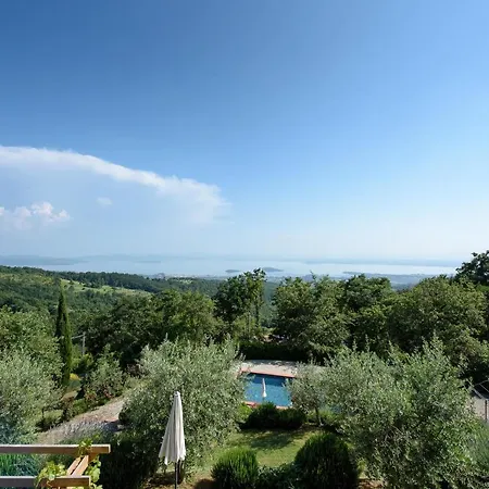 Lisciano Niccone Sleeps 10 Pool Wifi Villa Corgna